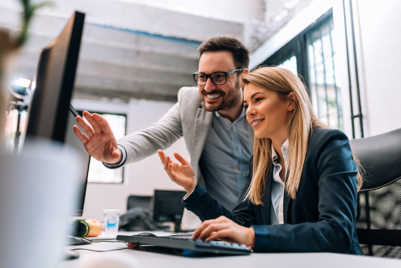 Ambiente de trabalho colaborativo, dinâmico e orientado ao sucesso
