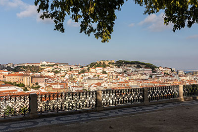 O que visitar e fazer no Bairro Alto (Lisboa) - Miradouro de São Pedro de Alcântara