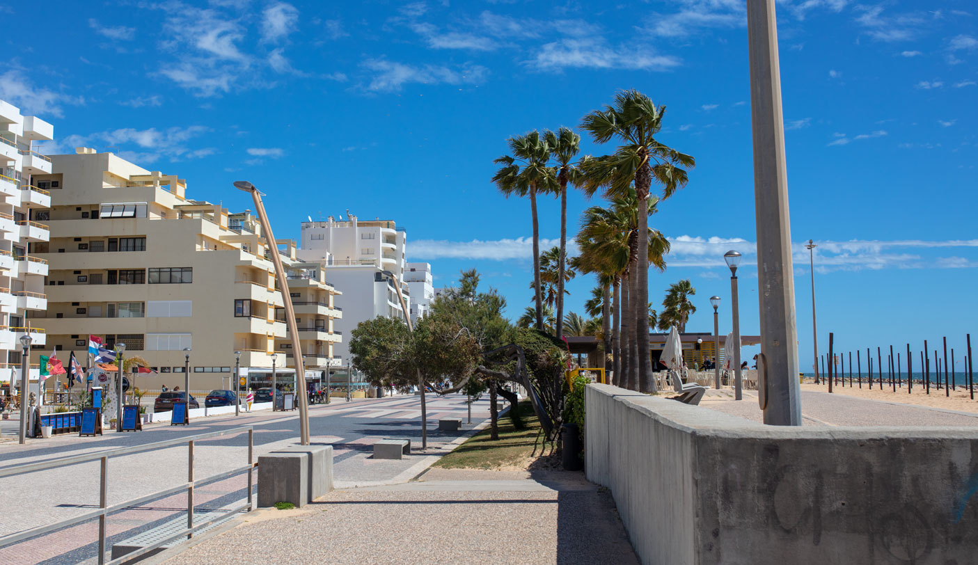 Places to visit and things to see and do in Quarteira (Algarve - Portugal) - Avenida Marginal