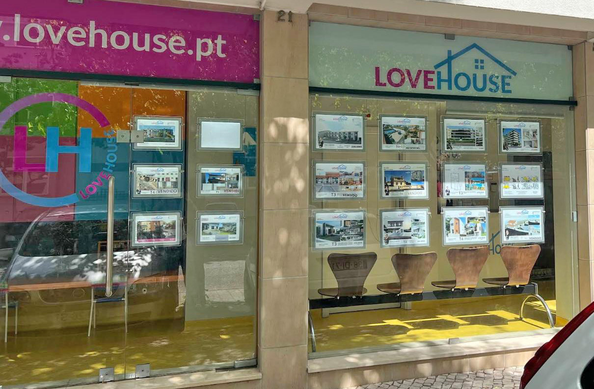 LoveHouse Imobiliária
