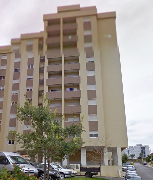 Building (27flats) — Quinta da Piedade Municipal Estate, Plots 98C, Póvoa de Santa Iria, Vila Franca de Xira
(Google image)