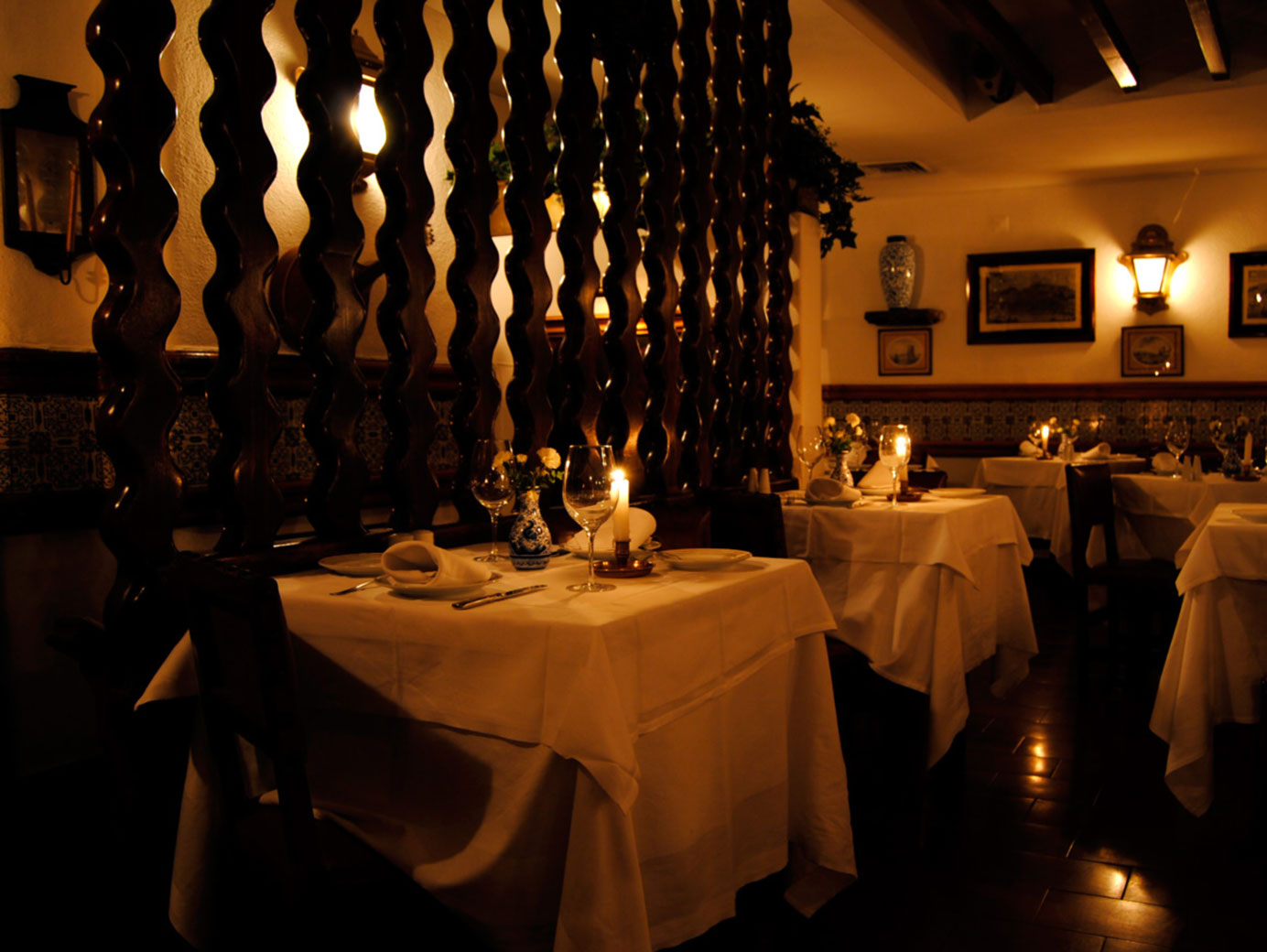 Restaurants, cafés et bars à Lapa / Estrela (Lisbonne - Portugal) : où manger et boire à Lapa / Estrela (Lisboa) - Sr.Vinho (Fado)