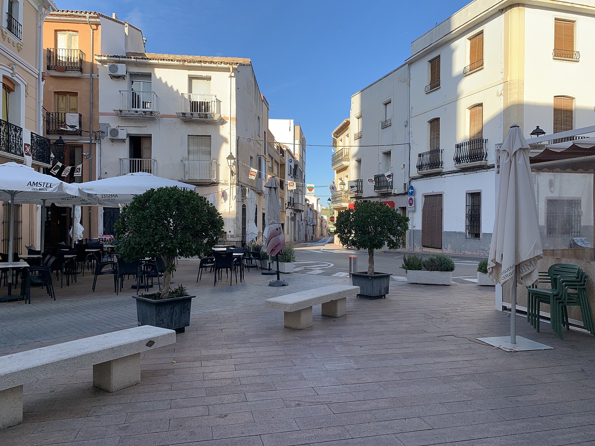 Una calle del pueblo de Orba