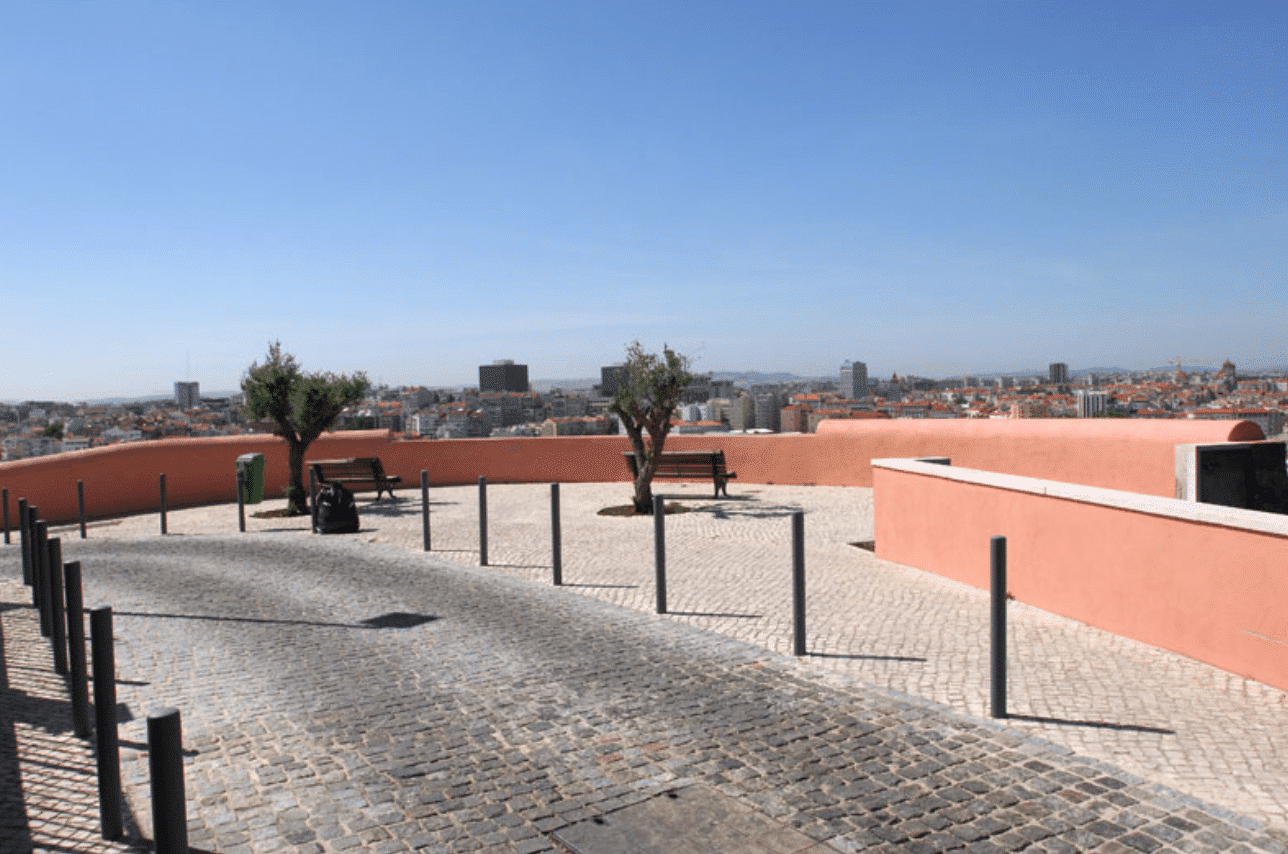 Places to visit and things to see and do in Penha de França (Lisboa) - Miradouro da Penha de França (Penha de França viewpoint)