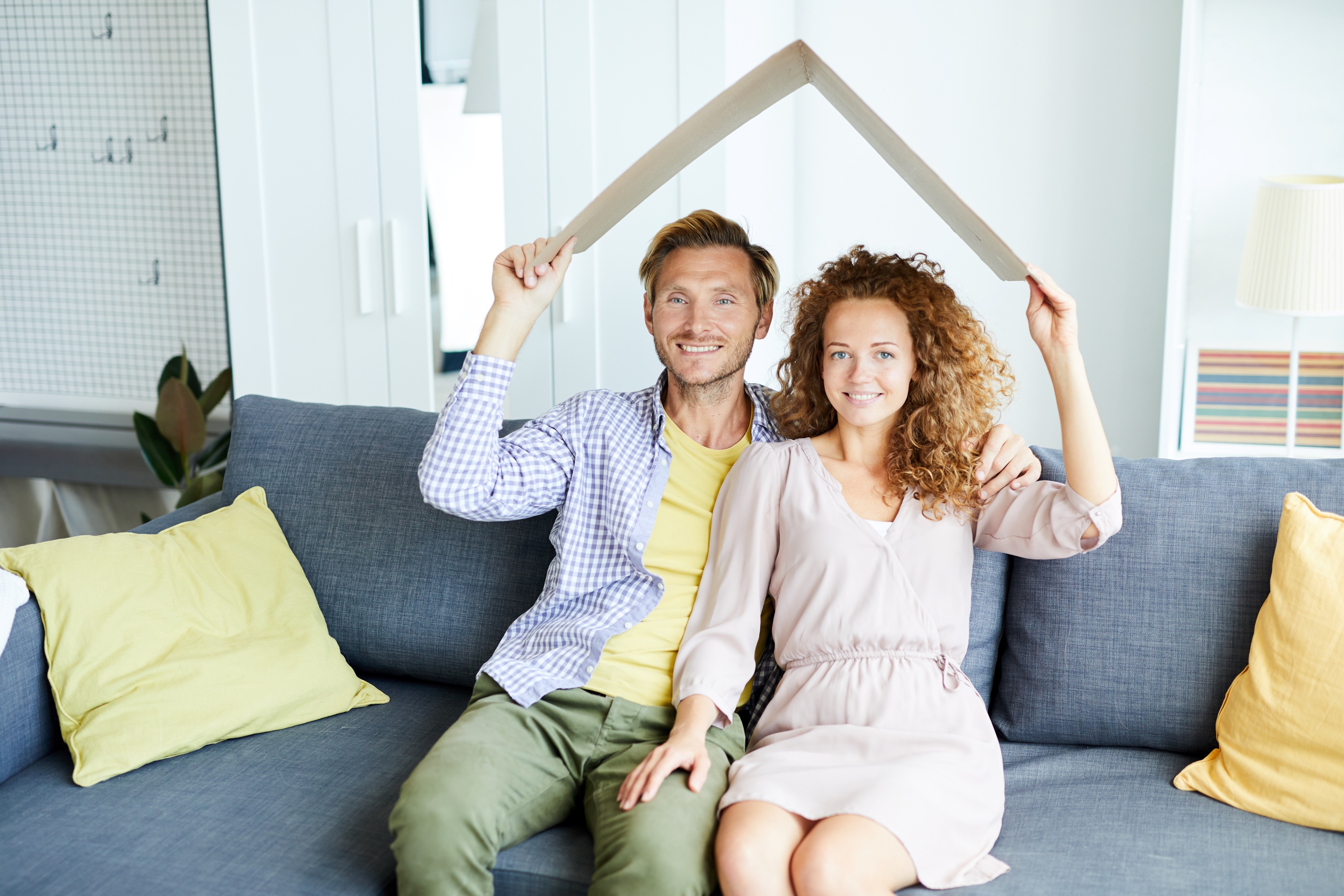Trabajamos con las mejores compañías de seguros para mantener segura tu vivienda