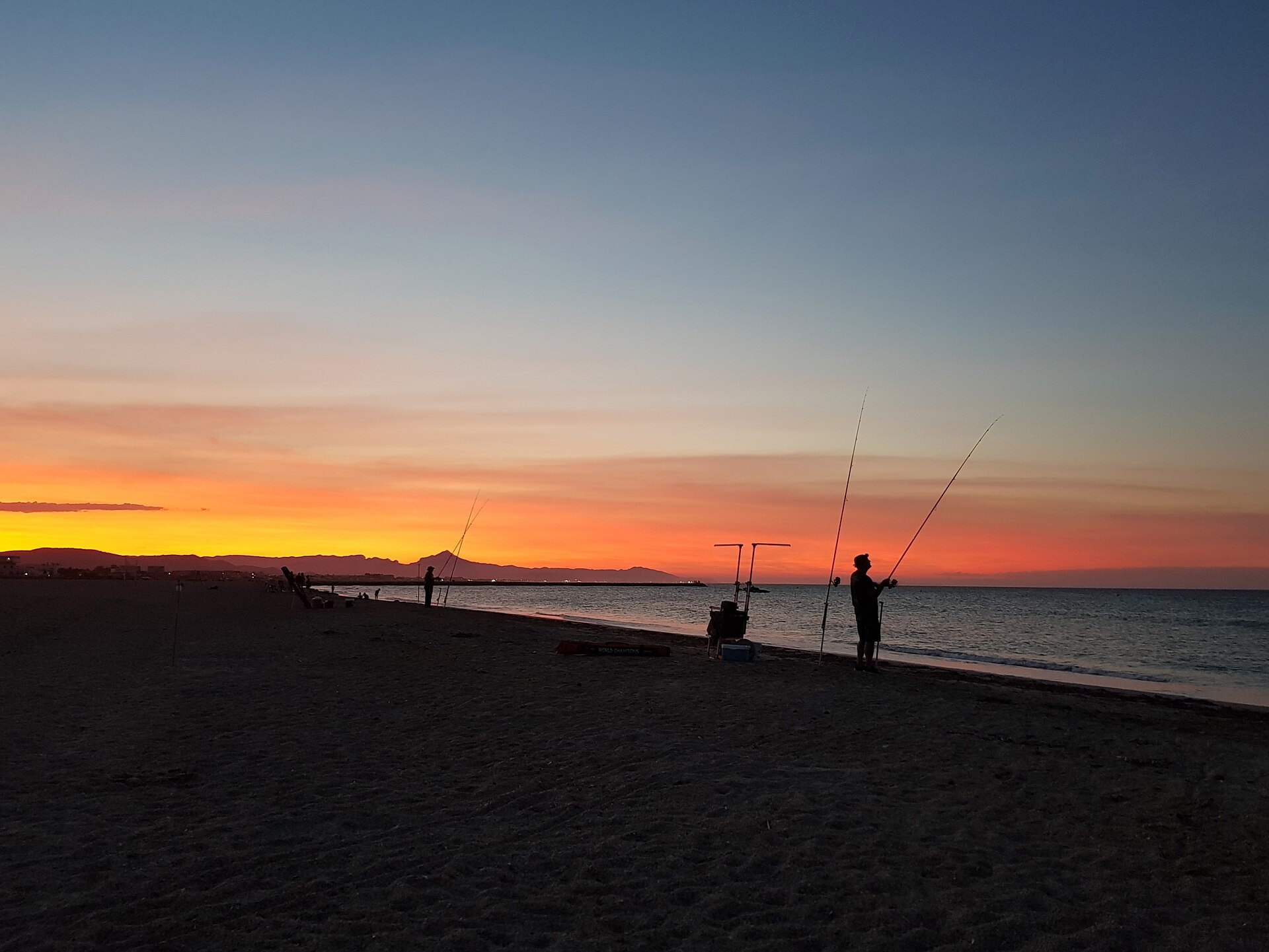Atardecer en la playa junto a Els Poblets