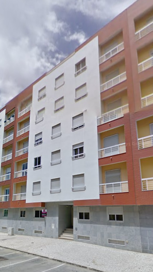 Building (12 flats) — Q. Sto. António da Serra, Plot 3, Prior Velho, Loures
(Google image)