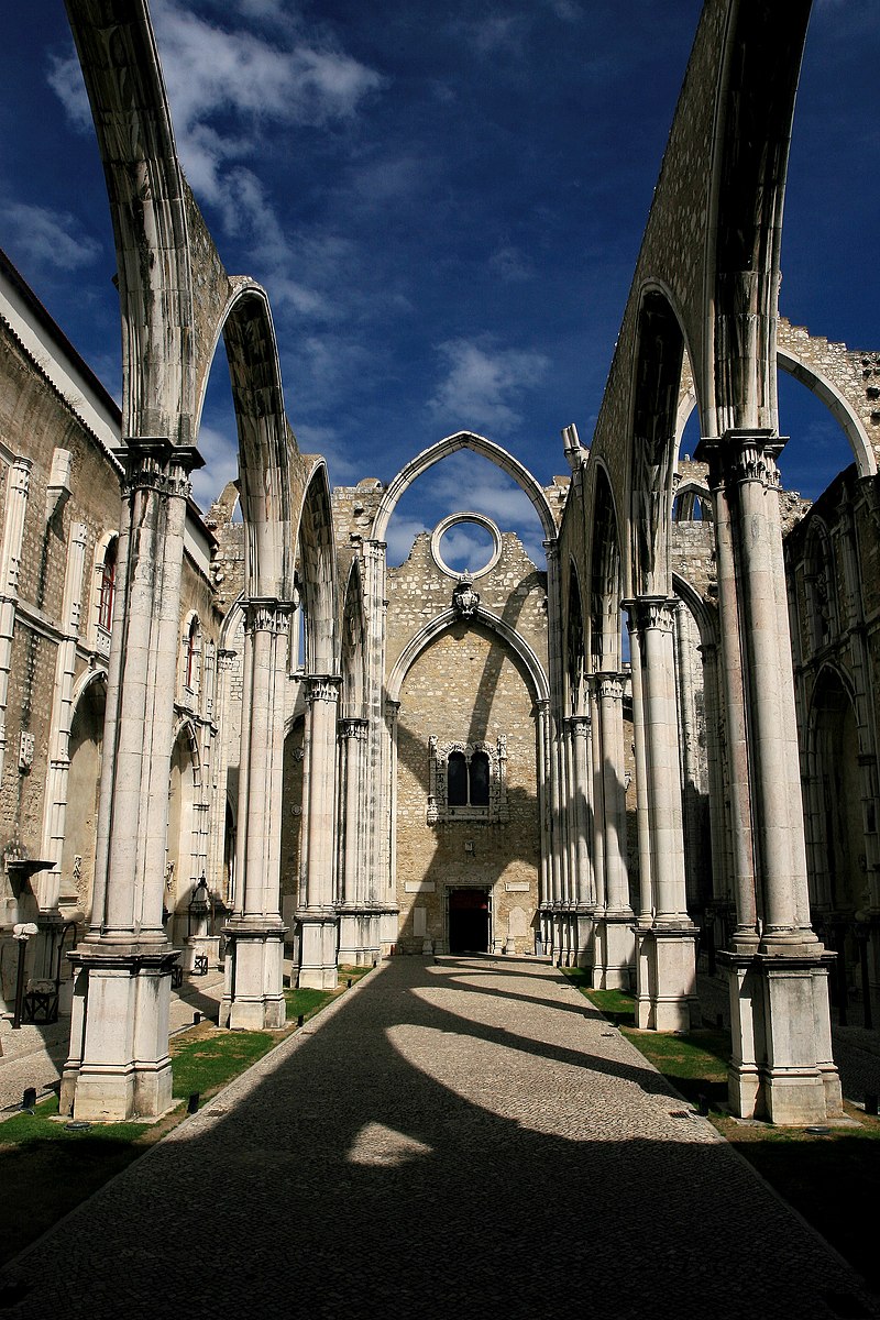 O que visitar e fazer na Baixa-Chiado (Lisboa) - Ruínas do Convento do Carmo