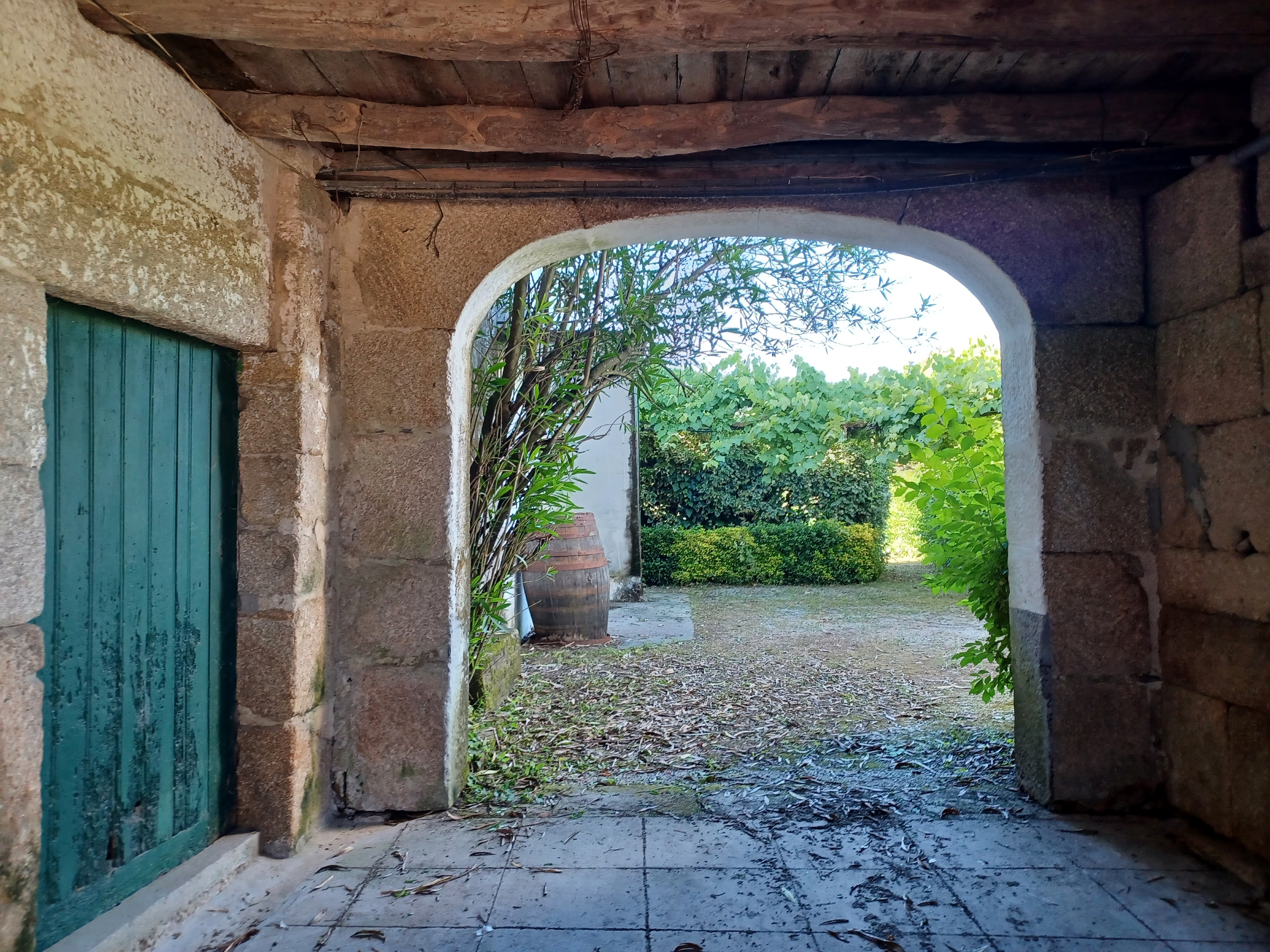Arco em granito de casa antiga