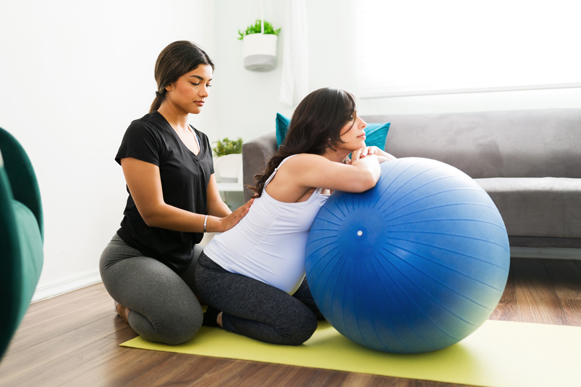Duration 60 min. 80€
Doulas accompany the family throughout the entire process of maternity/paternity, from before conception, pregnancy, childbirth, postpartum, breastfeeding, and parenting
We combine the role of doula with psychological and emotional support throughout the maternity stage
Focusing on:
The bond and connection with the baby
Fears related to pregnancy and childbirth
How to cope with pain during labor
Advice on natural parenting and childhood disorders