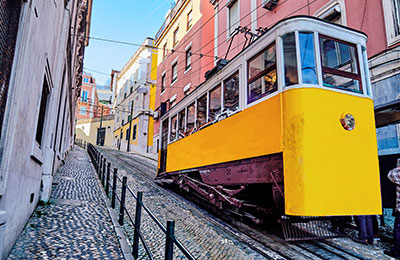 O que visitar e fazer no Bairro Alto (Lisboa) - Elevador da Glória