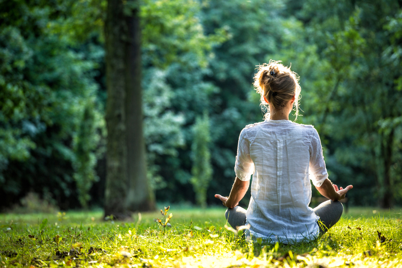 Duration 60 min. € 100
Groups: Plus € 10 per additional person
Likewise, yoga allows us to develop another aptitude: concentration, understood as expanded attention in a relaxed state, and avoiding all tension. As a consequence of this, the quieting of mental activity occurs. Then, harmony is achieved and balance is established in our body and mind