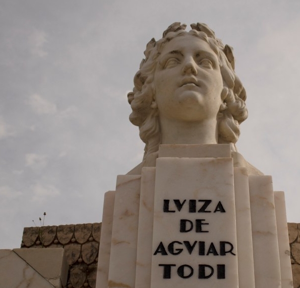Places to visit and things to see and do in Setúbal (Portugal) - Avenida Luísa Todi (Luísa Todi Avenue)