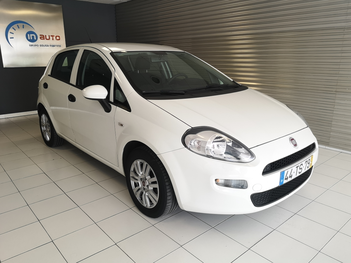 A versão económica do Fiat Punto. Vendido em 2020.