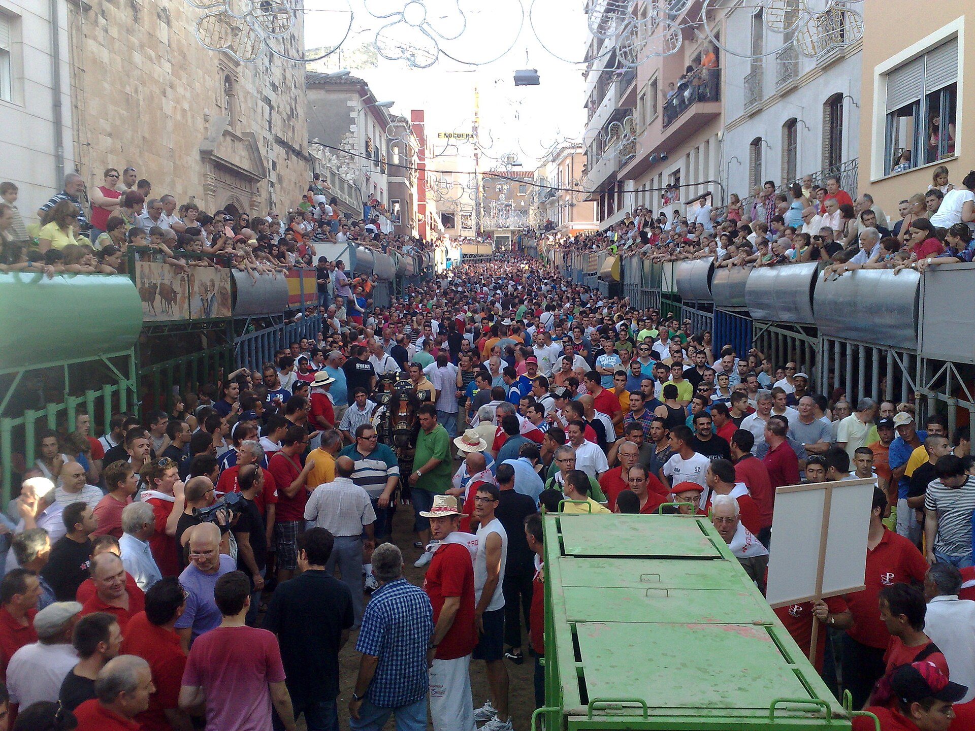 Ambiente festivo en las calles de Pedreguer