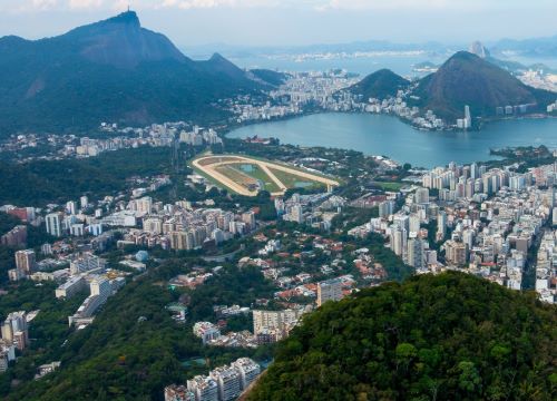 Photo de Céline Pouget, Directrice Commerciale des Ventes de l'équipe WhereInRio