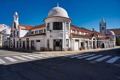 Places to visit and things to see and do in Campo de Ourique (Lisboa) - Campo de Ourique Market