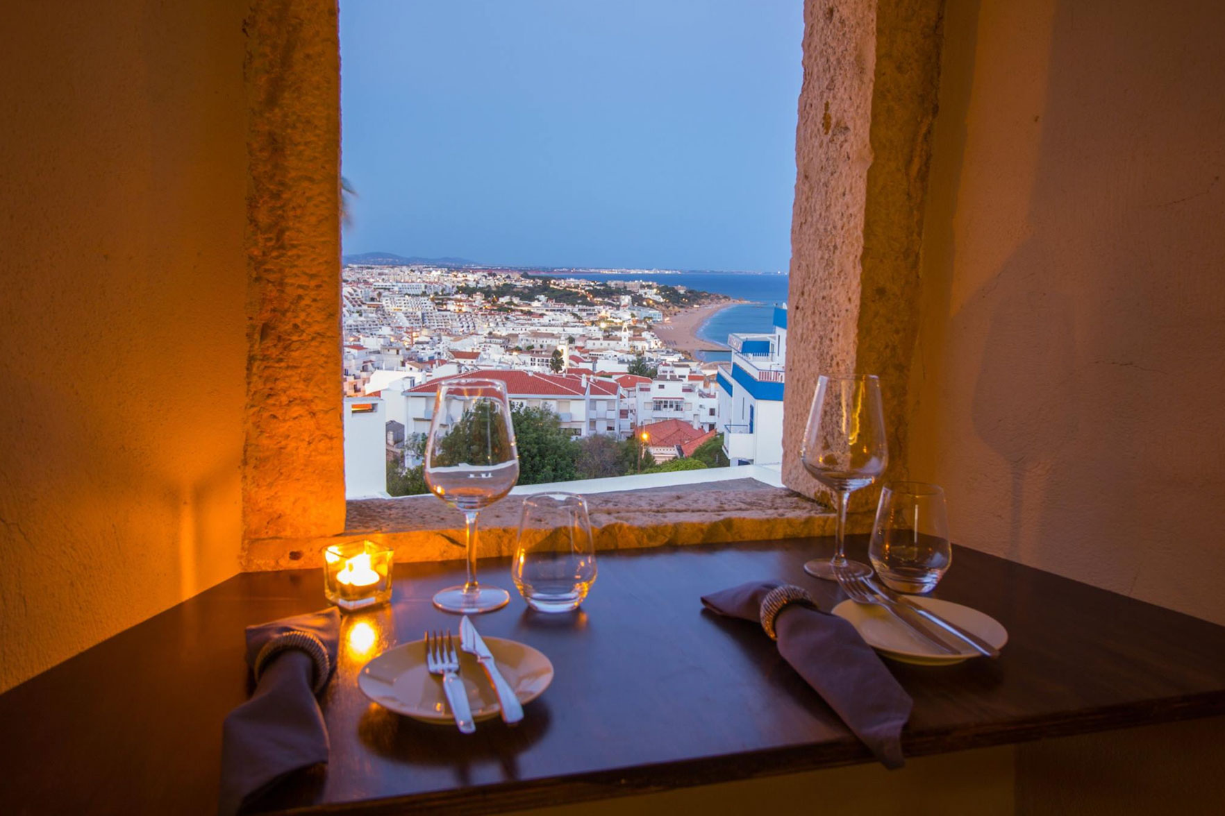 Restaurantes, cafés e bares em Albufeira (Algarve - Portugal): onde comer e beber em Albufeira - Windmill