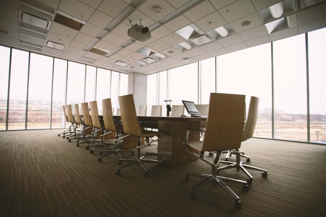 Querer vender tu vivienda personalmente es un error muy común que es comprensible y a veces incluso, tristemente para nosotros los asesores inmobiliarios, inevitable.